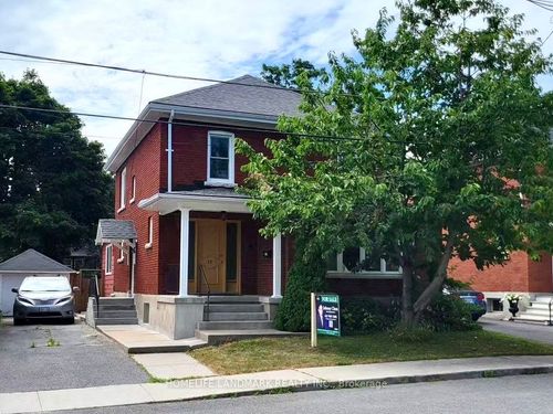 22 Traymoor St, Kingston, ON, K7L4K8 | Card Image