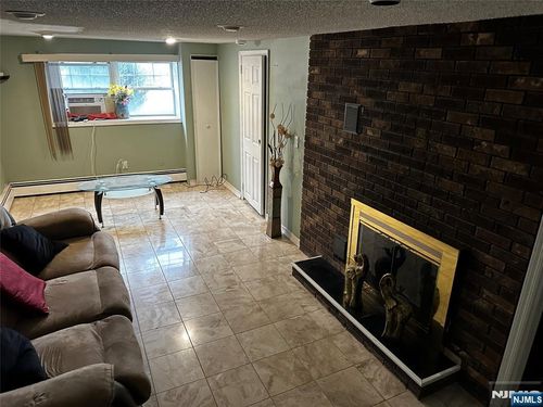 449 Taft Ave, Woodland Park, NJ, 07424-2885 | Card Image