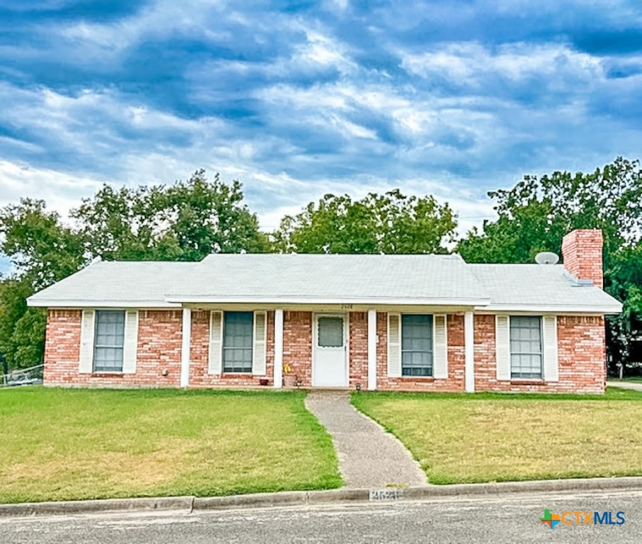Lowrey Dr, Gatesville, TX 76528