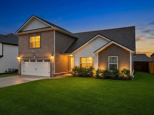1101 Whitney Dr, Clarksville, TN, 37042-2984 | Card Image