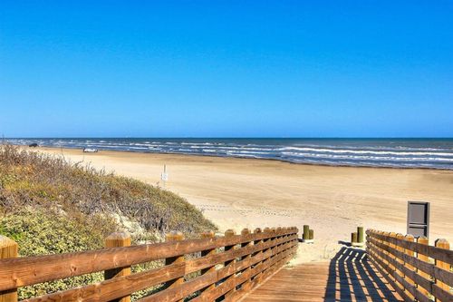 303-630 W Center Sq, Port Aransas, TX, 78373 | Card Image