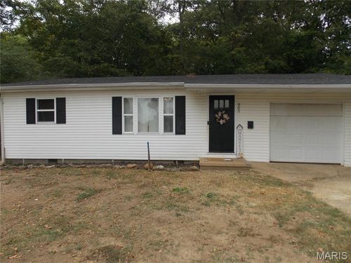 905 Maple St, Doniphan, MO, 63935-1361 | Card Image