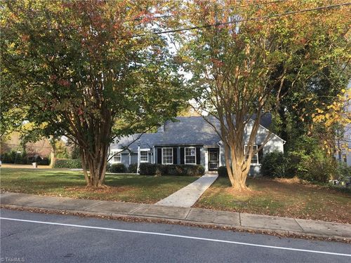 1947 Robinhood Road, Winston-Salem, NC, 27104 | Card Image