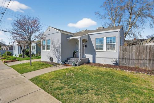 461 F St, Galt, CA, 95632-1943 | Card Image