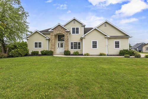 107 Red Fox Drive, Johnson Creek, WI, 53038 | Card Image