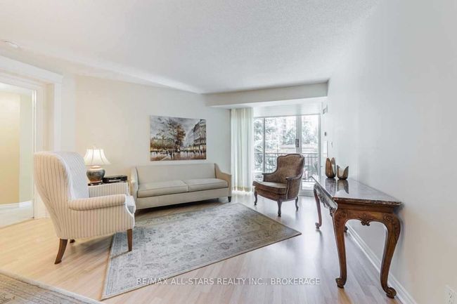 222 - 28 William Carson Cres, Condo with 2 bedrooms, 2 bathrooms and 1 parking in North York ON | Image 5