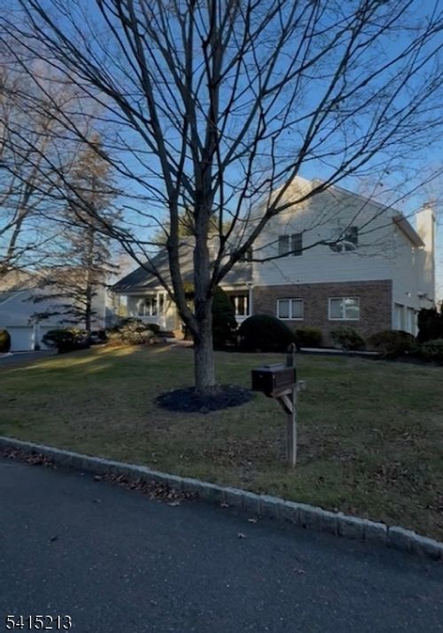 34 Knob Hill Rd, Morganville, NJ, 07751-9509 | Card Image