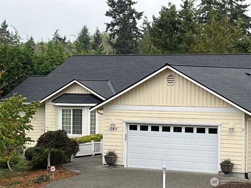 1265 Long Dr, Freeland, WA, 98249-8738 | Card Image