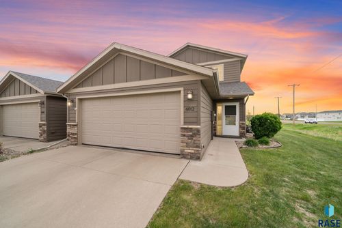 6012 S Plainside Pl, Sioux Falls, SD, 57108-3368 | Card Image