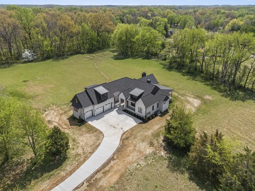 116 Bradley Ln, Cottontown, TN, 37048-4732 | Card Image