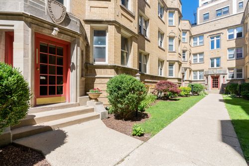 3e-6819 N Lakewood Avenue, Chicago, IL, 60626 | Card Image
