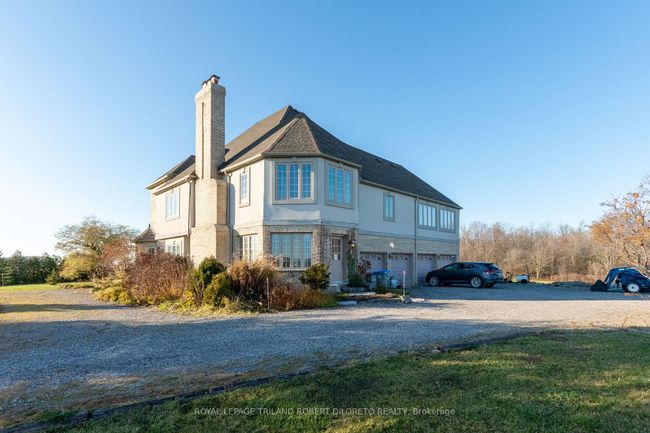 3480 Cuddy Dr, House other with 5 bedrooms, 6 bathrooms and 23 parking in Strathroy ON | Image 3