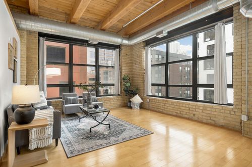 apt-302-607 Washington Ave S, Minneapolis, MN, 55415-1160 | Card Image