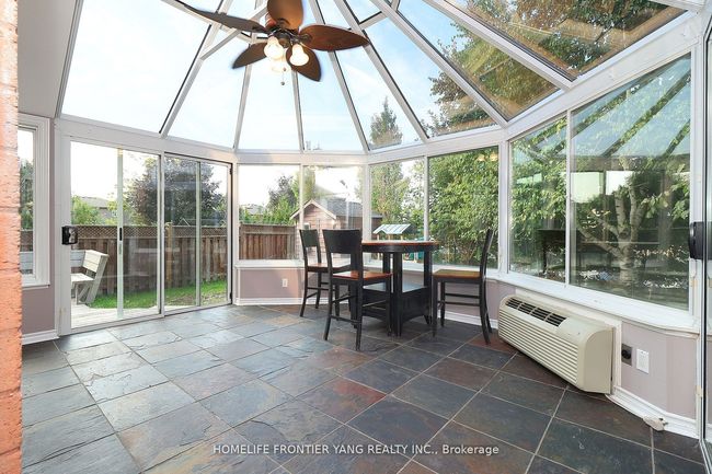 8 Wigston Crt, House other with 5 bedrooms, 3 bathrooms and 4 parking in Whitby ON | Image 19