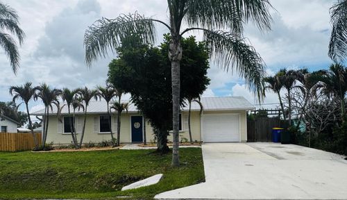 1918 Se Monroe St, Stuart, FL, 34997-5827 | Card Image