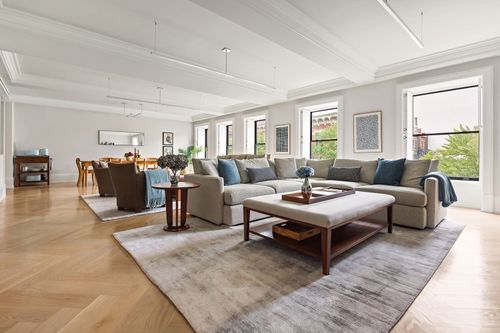 4e-182 W 82nd St, New York, NY, 10024-5505 | Card Image