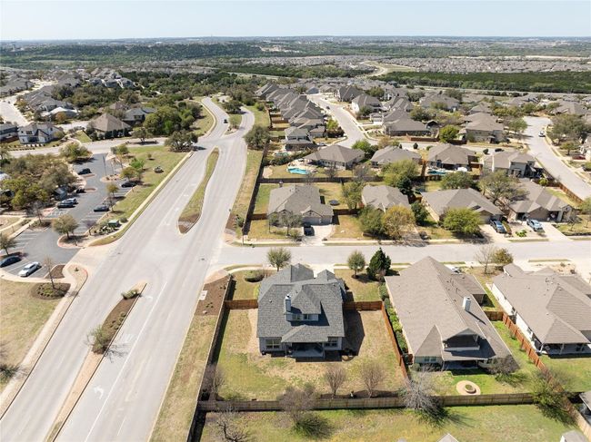 Aerial view with a residential view | Image 36
