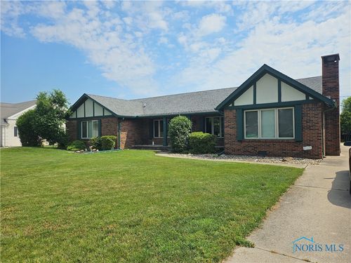 110 Harbor Point Rd, Rossford, OH, 43460-1026 | Card Image