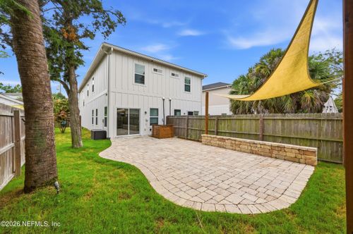 820 3rd Ave S, Jacksonville Beach, FL, 32250-4314 | Card Image