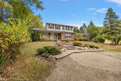 3550 E Clarkston Rd, Oakland, MI, 48363-1930 | Card Image