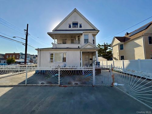 121-20 97th Ave, South Richmond Hill, NY, 11419-1321 | Card Image