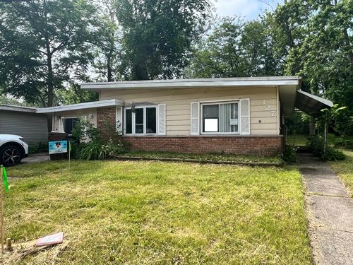 327 Somonauk St, Park Forest, IL, 60466-2216 | Card Image