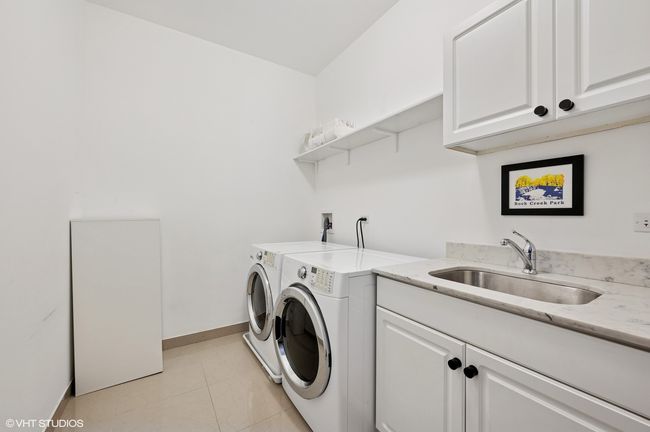 3565 W Wabansia Ave, Townhouse with 3 bedrooms, 3 bathrooms and 1 parking in Chicago IL | Image 13