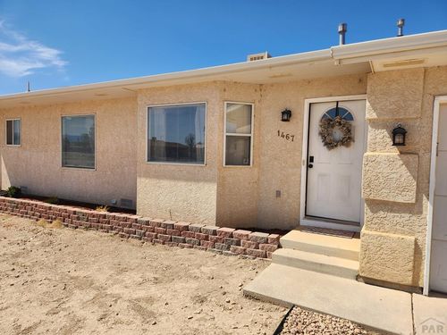 1467 W Plaza De Los Leones Dr, Pueblo West, CO, 81007-6169 | Card Image