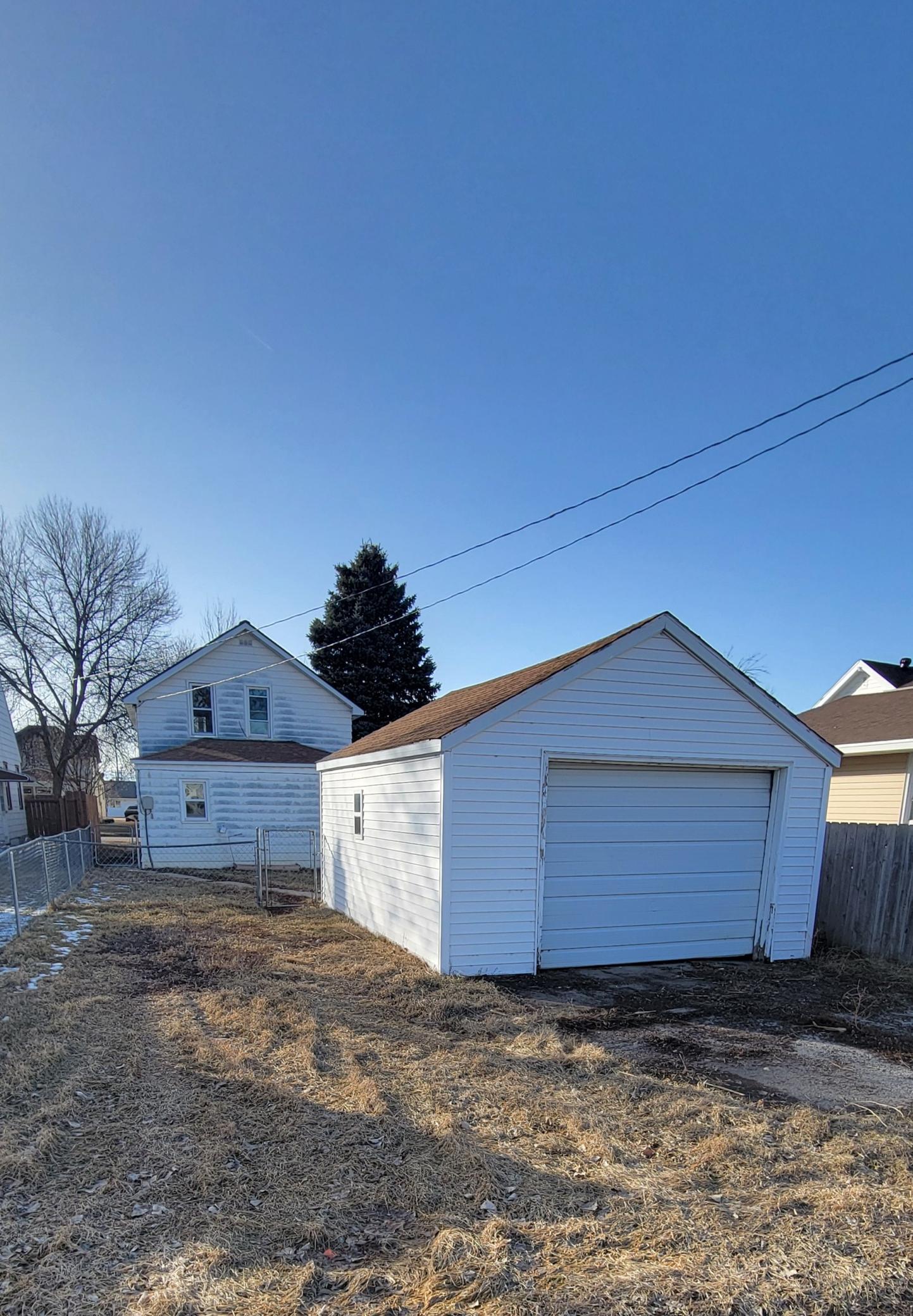 3rd St, Barnesville, MN 56514