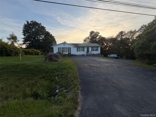 1413 Goshen Tpke, Middletown, NY, 10941-1062 | Card Image