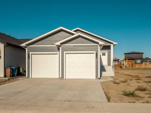 5 Sage Brush Ave, Taber, AB, T1G0E8 | Card Image