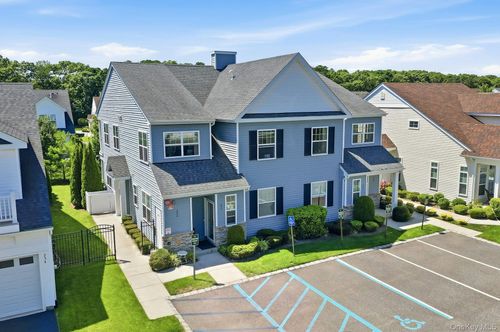 252 Sand Hills Ln, Medford, NY, 11763-2409 | Card Image