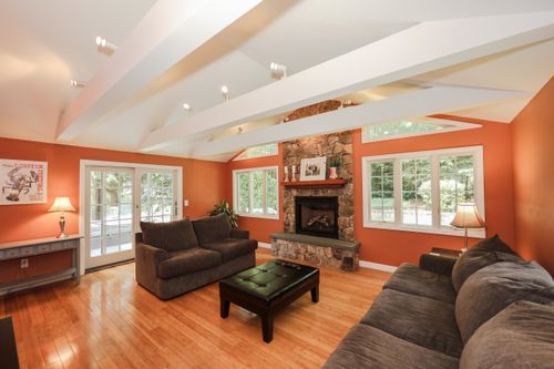 4 Quarry Ct, Auburn, NH, 03032-3170 | Card Image