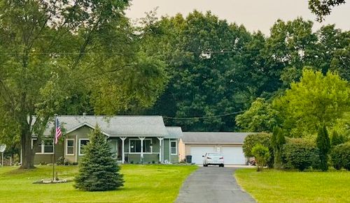 23574 38th Ave, Mattawan, MI, 49071-8694 | Card Image