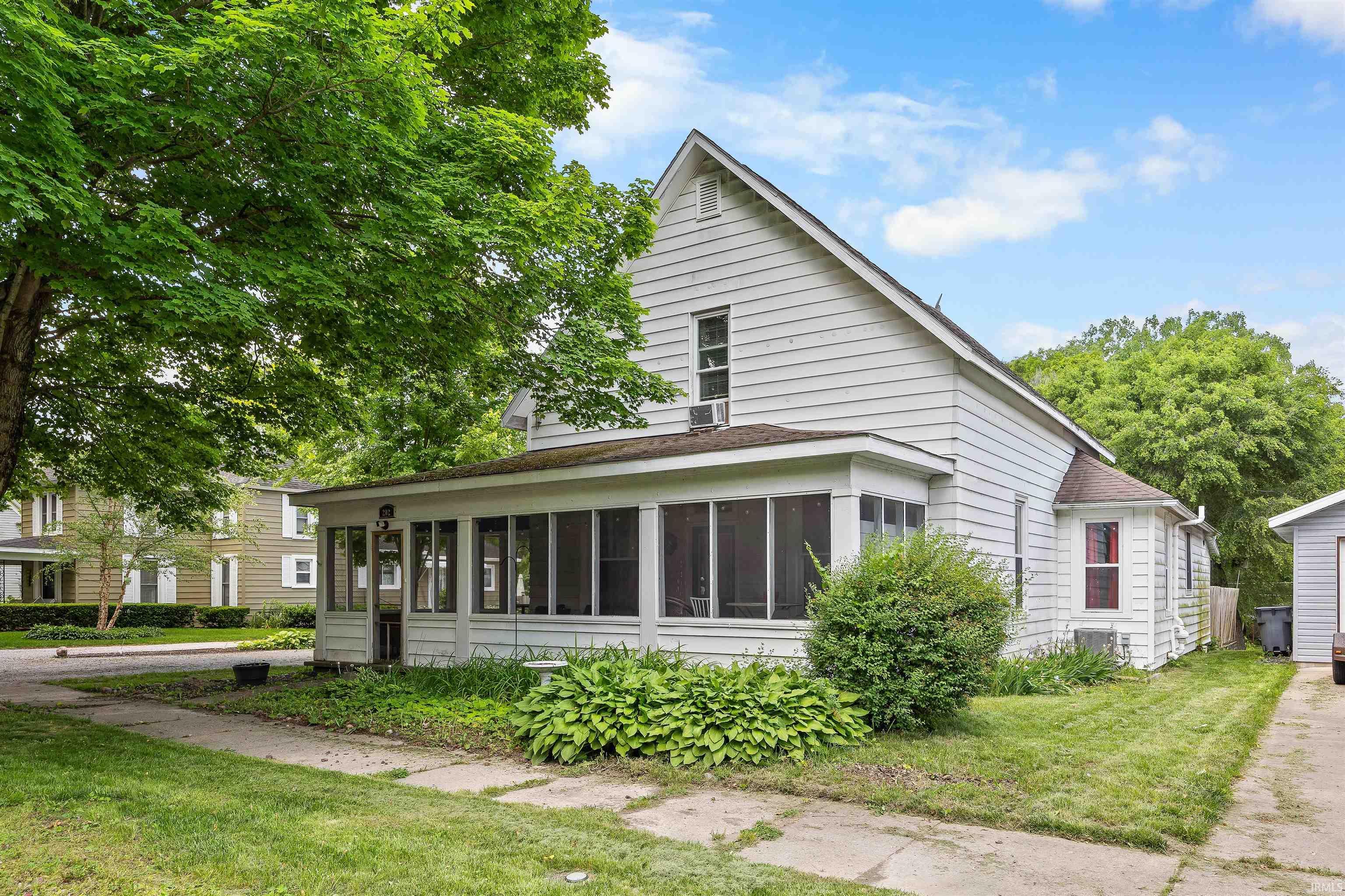 202 College Avenue, For Sale in Battle Ground Zoocasa