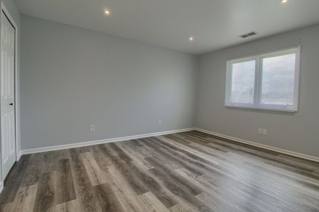 APT-182 - 1565 Harbour Blvd, Condo with 2 bedrooms, 2 bathrooms and null parking in Trenton MI | Image 16