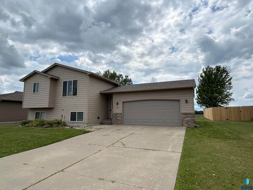 507 Almond Ave Avenue, Harrisburg, SD, 57032 | Card Image