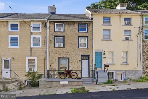 124 Grape St, PHILADELPHIA, PA, 19127-1409 | Card Image