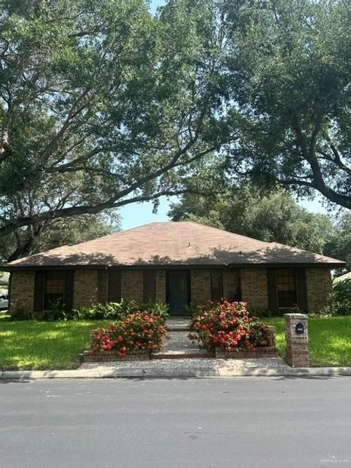 101 E Wisteria Avenue, Mcallen, TX, 78504 | Card Image