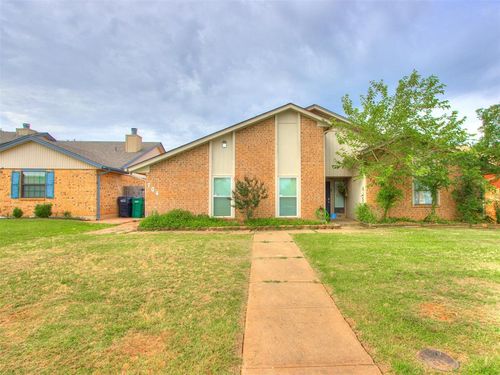704 Nw 137th St, Edmond, OK, 73013-1903 | Card Image