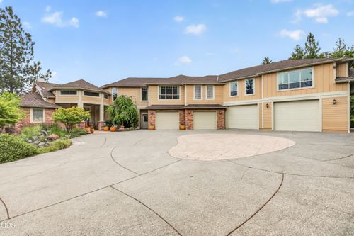 4459 Old Stage Rd, Central Point, OR, 97502-9794 | Card Image