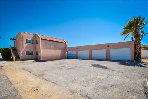 1061 May Ln, Barstow, CA, 92311-3861 | Card Image
