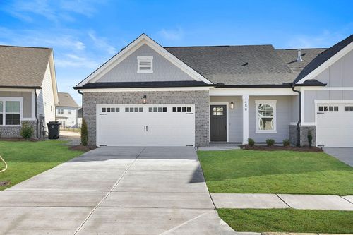 480 Double Play Dr, Chattanooga, TN, 37421-1640 | Card Image