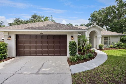 613 Huron Pl, MOUNT DORA, FL, 32757-6343 | Card Image