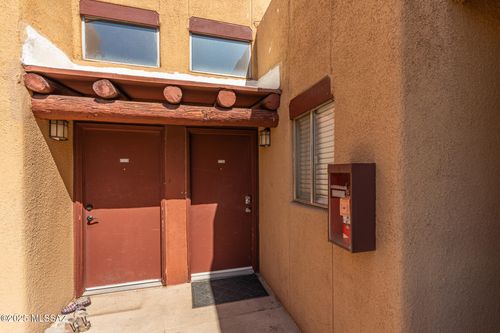 apt-827-1810 E Blacklidge Dr, Tucson, AZ, 85719-2702 | Card Image