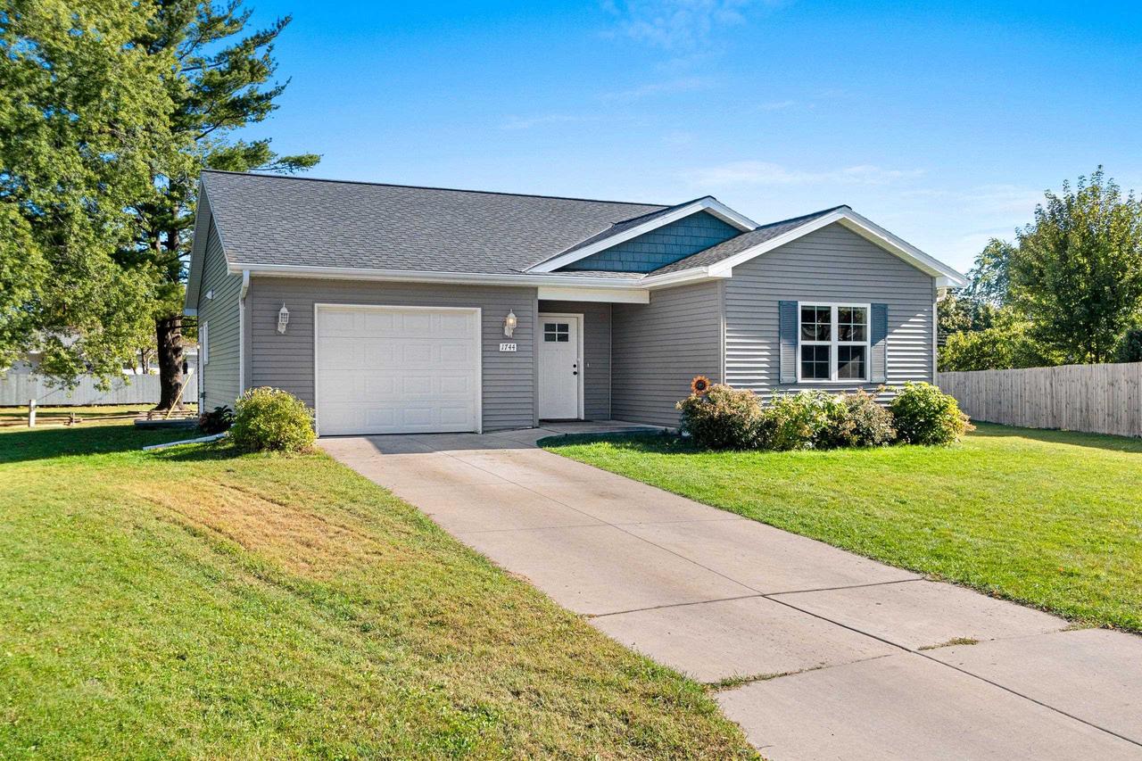 Chicago Ct, Green Bay, WI 54302