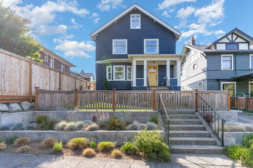 1607 6th Ave W, Seattle, WA, 98119-2916 | Card Image