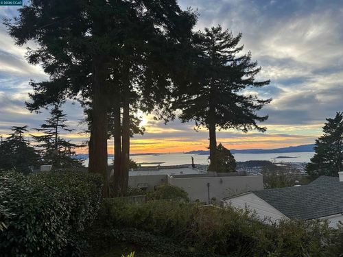 680 Grizzly Peak Blvd, Berkeley, CA, 94708-1335 | Card Image