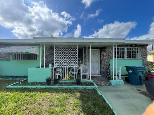 17140 Nw 31st Ave, Miami Gardens, FL, 33056-4305 | Card Image