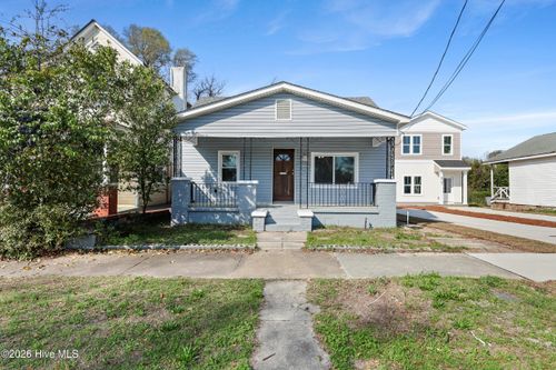 812 S 8th St, Wilmington, NC, 28401-5833 | Card Image